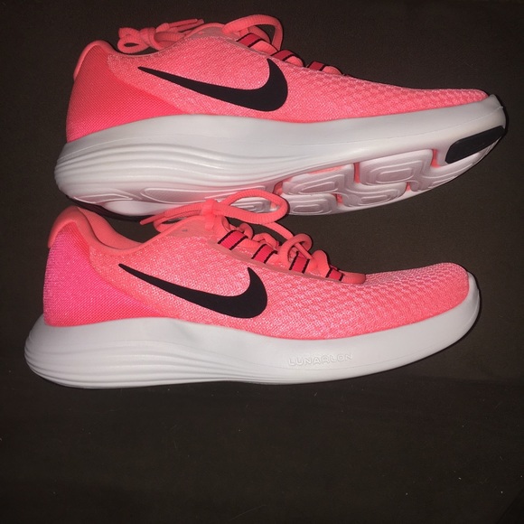 Nike Shoes - Women’s Nike Shoes